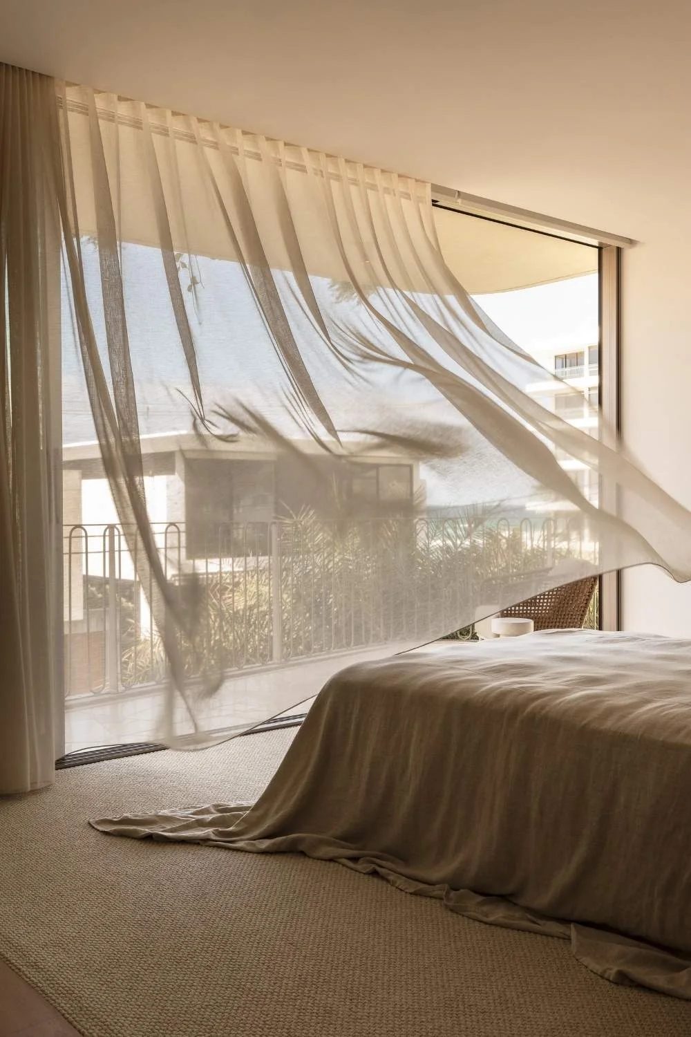 Rocabella GRAYA Indoor Outdoor Connection