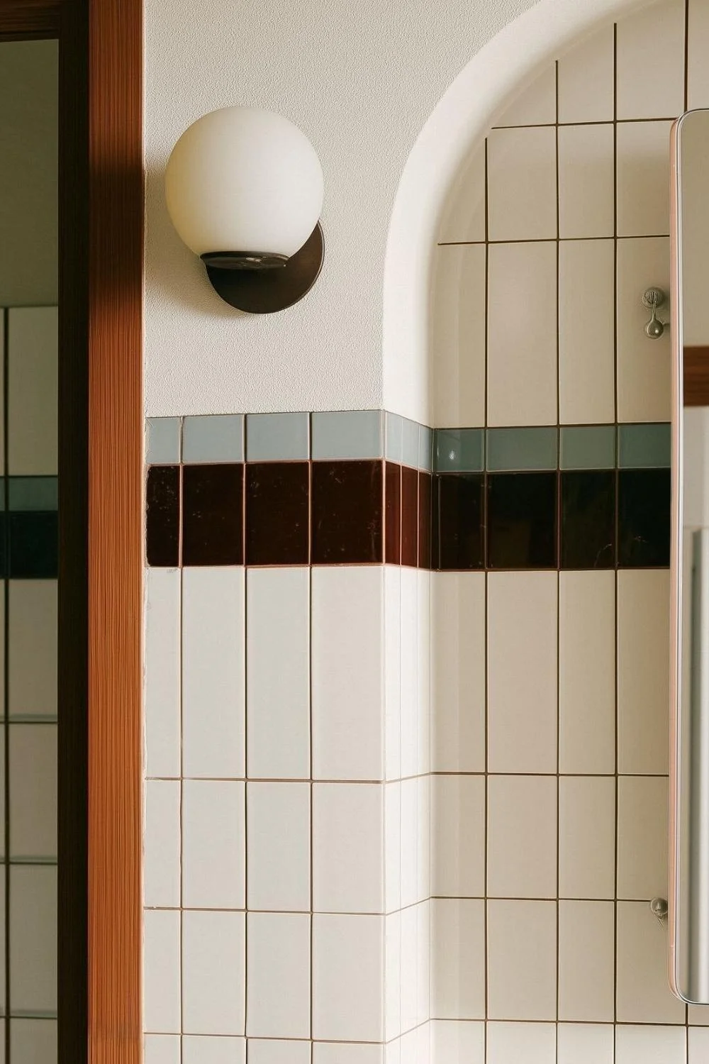 Bathroom Tile Inspiration Mid Century Horizontal Stripe