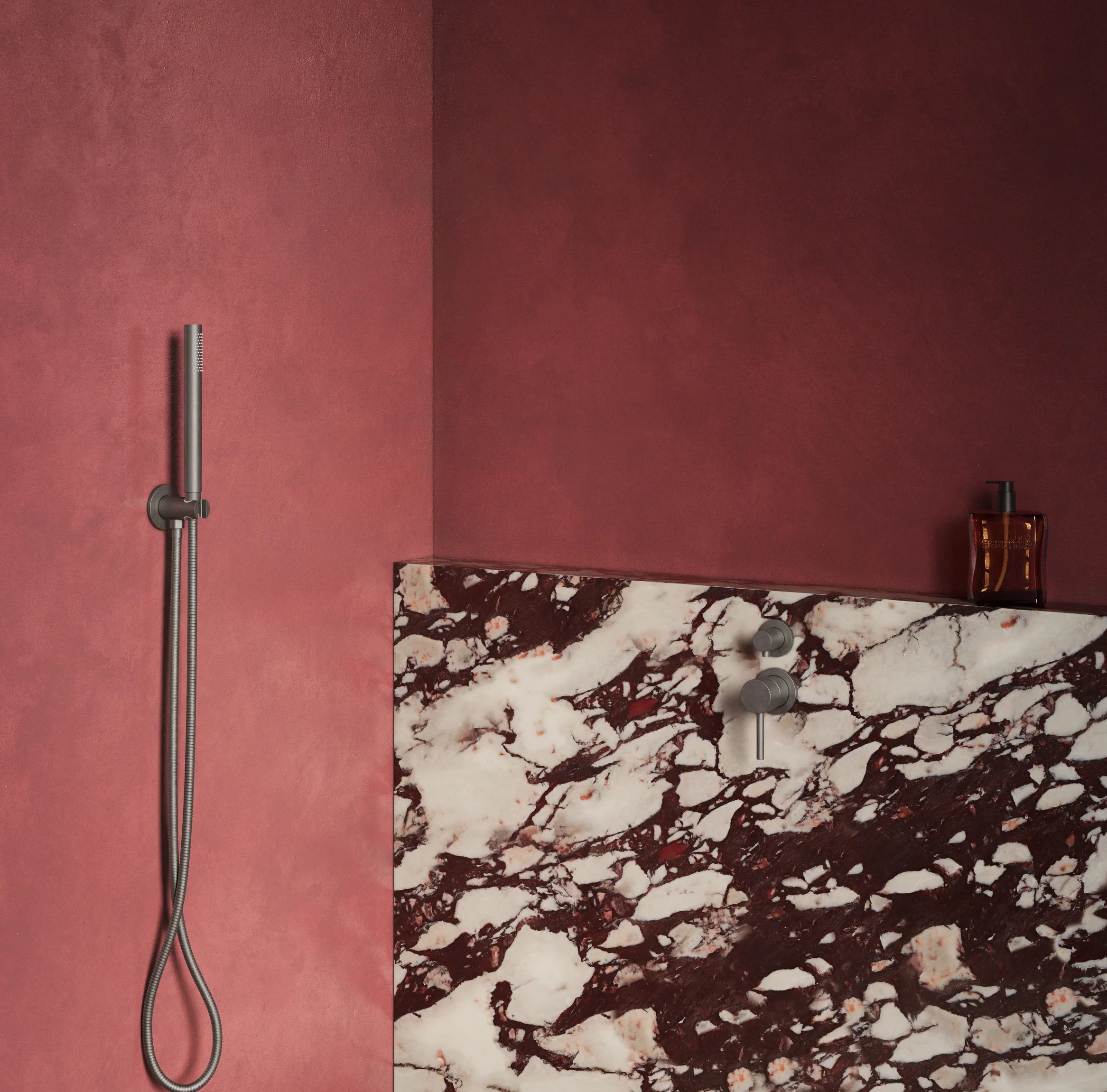 AntiqueBathroom ShowerScene Var01 Angle01 Steel