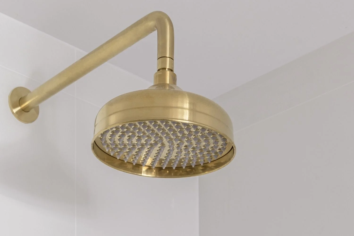 Round vs Square Shower Head Kinglsey