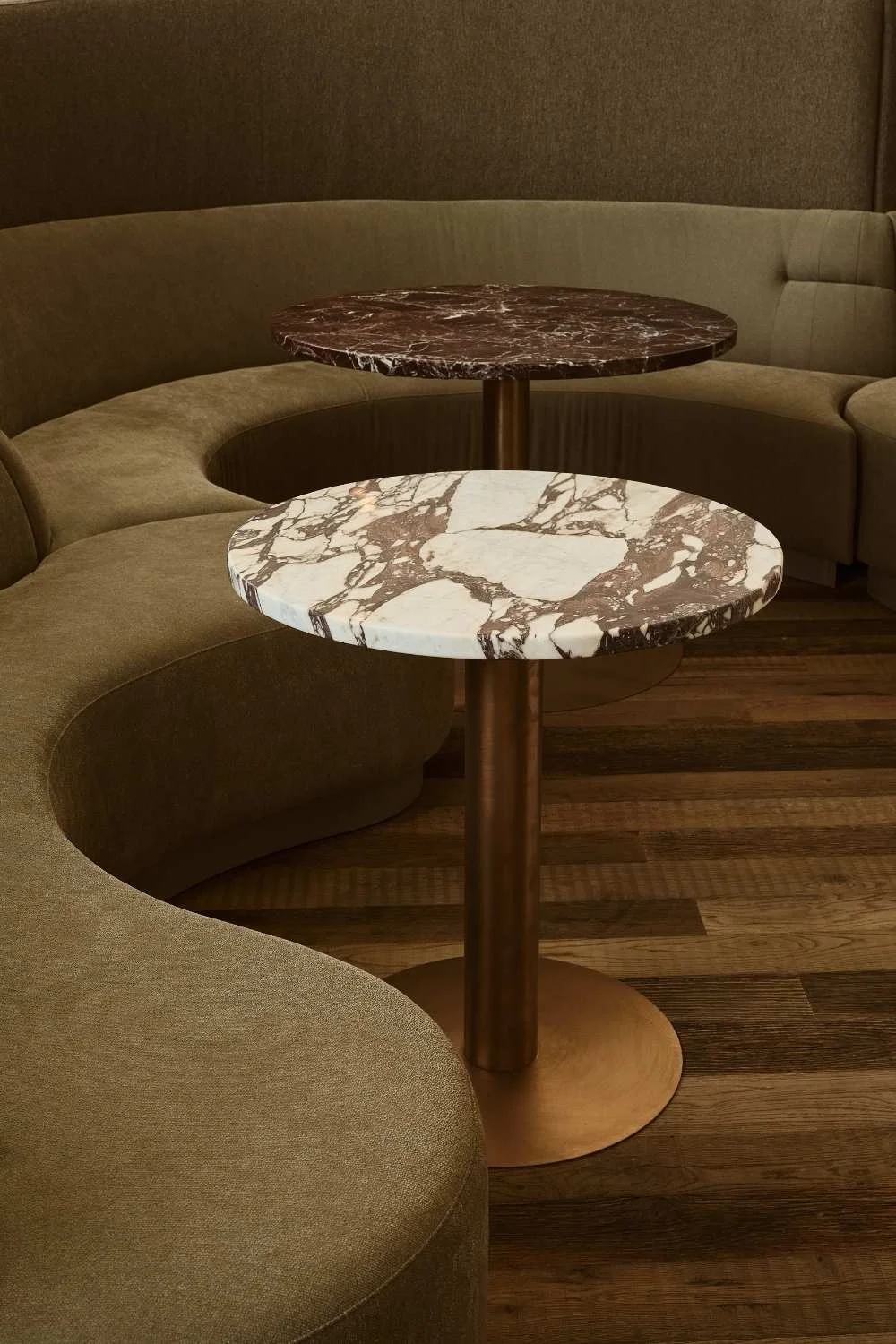 Custom furniture ABI Interiors Modern