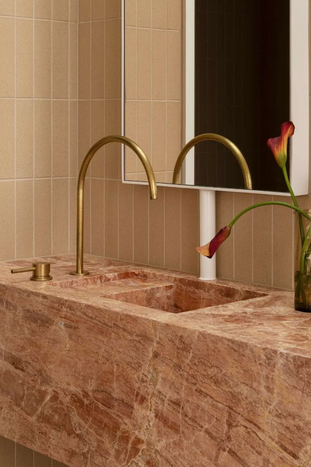 Aura by Kamber Coastal Contemporary Living Vanity