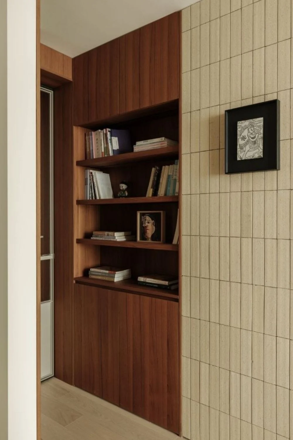 Entryway Decor Ideas Bookshelf Tiled Feature Wall