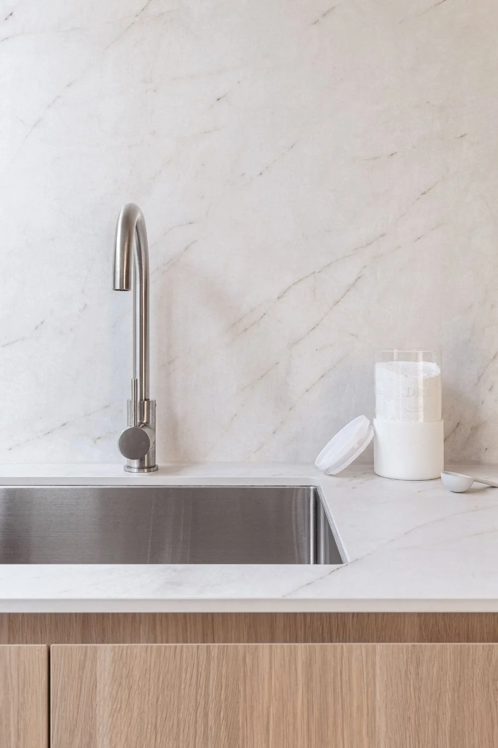 Stainless Steel vs White Sink Sleek