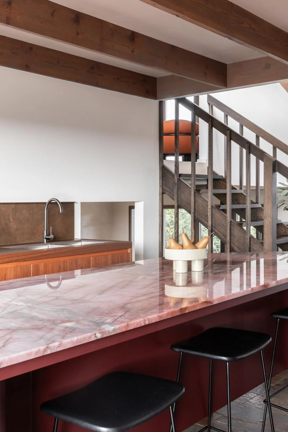 Modern vs Traditional Architecture Kitchen Style