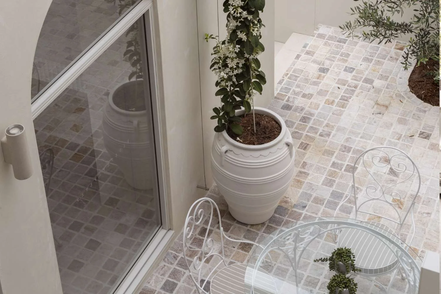 Best Outdoor Tiles Mosaics 