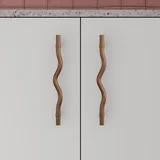 Ziggy%20Adjustable%20Cabinetry%20Pulls In%20Setting Close%20Up 250mm BC