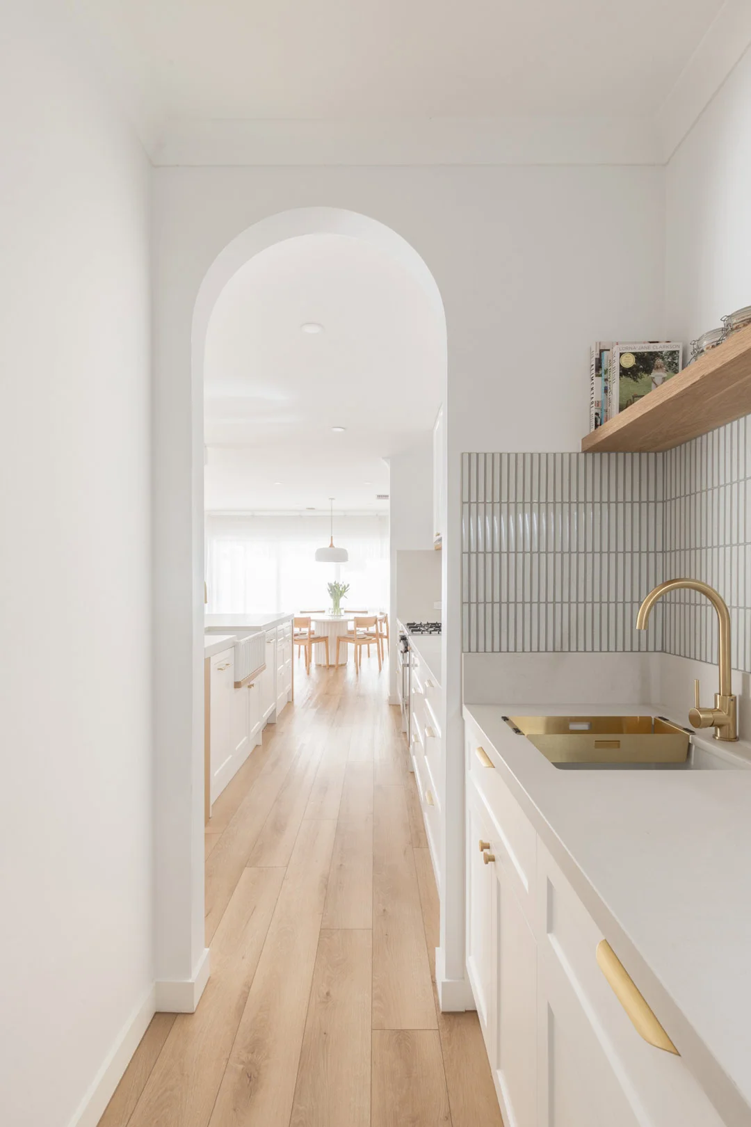 A-seperate-hidden-butlers-pantry-is-one-of-the-best-kitchen-hacks