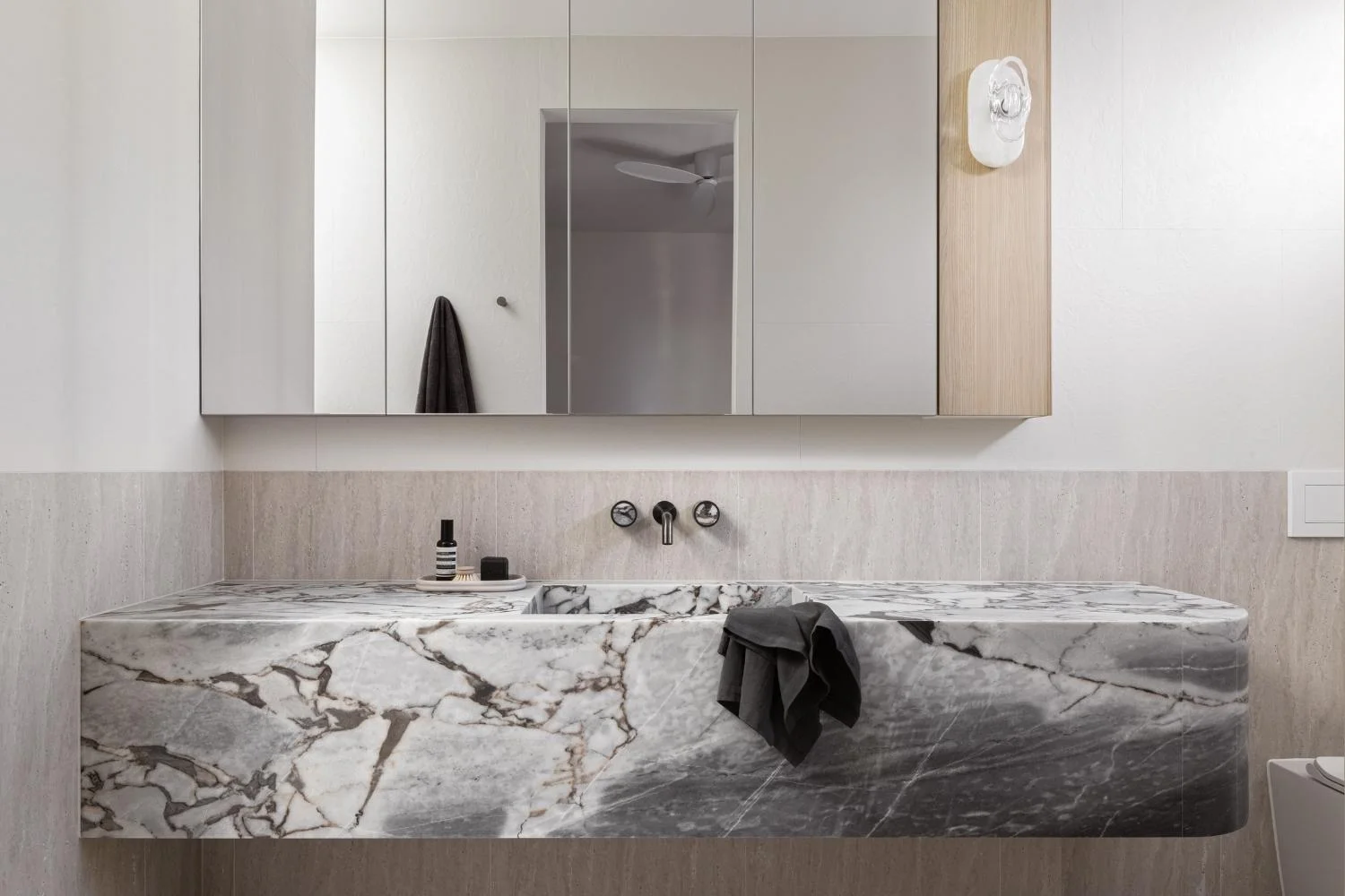 Bathroom Lighting Ideas Marble Vanity