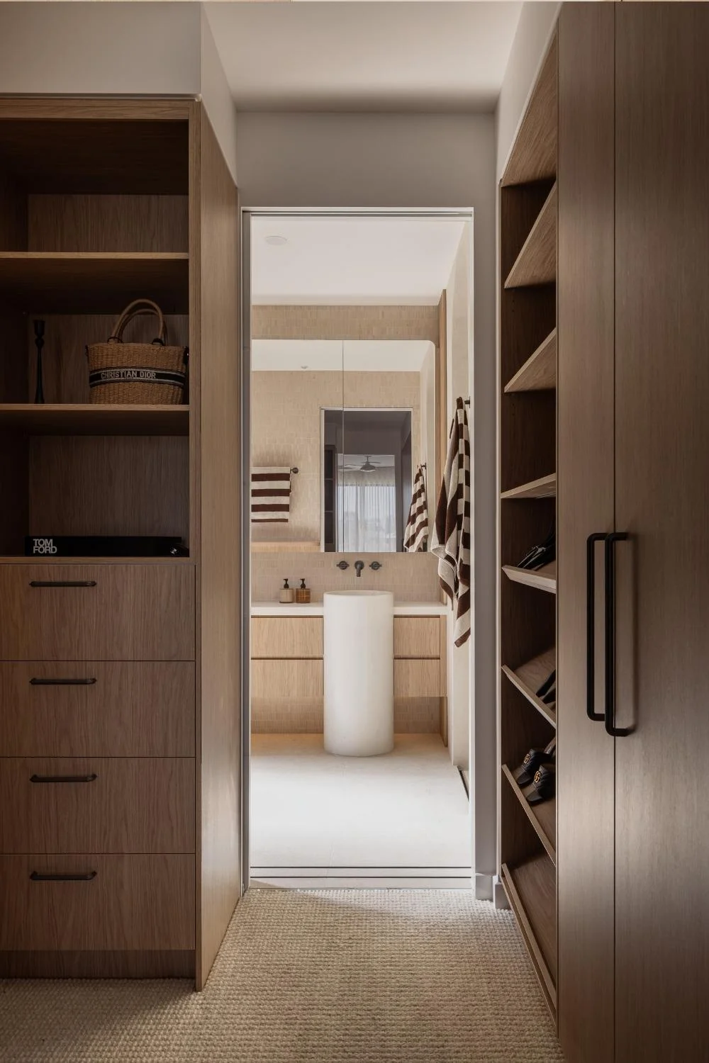 Amaia PJH Construction Spanish Architecture Walk in Wardrobe