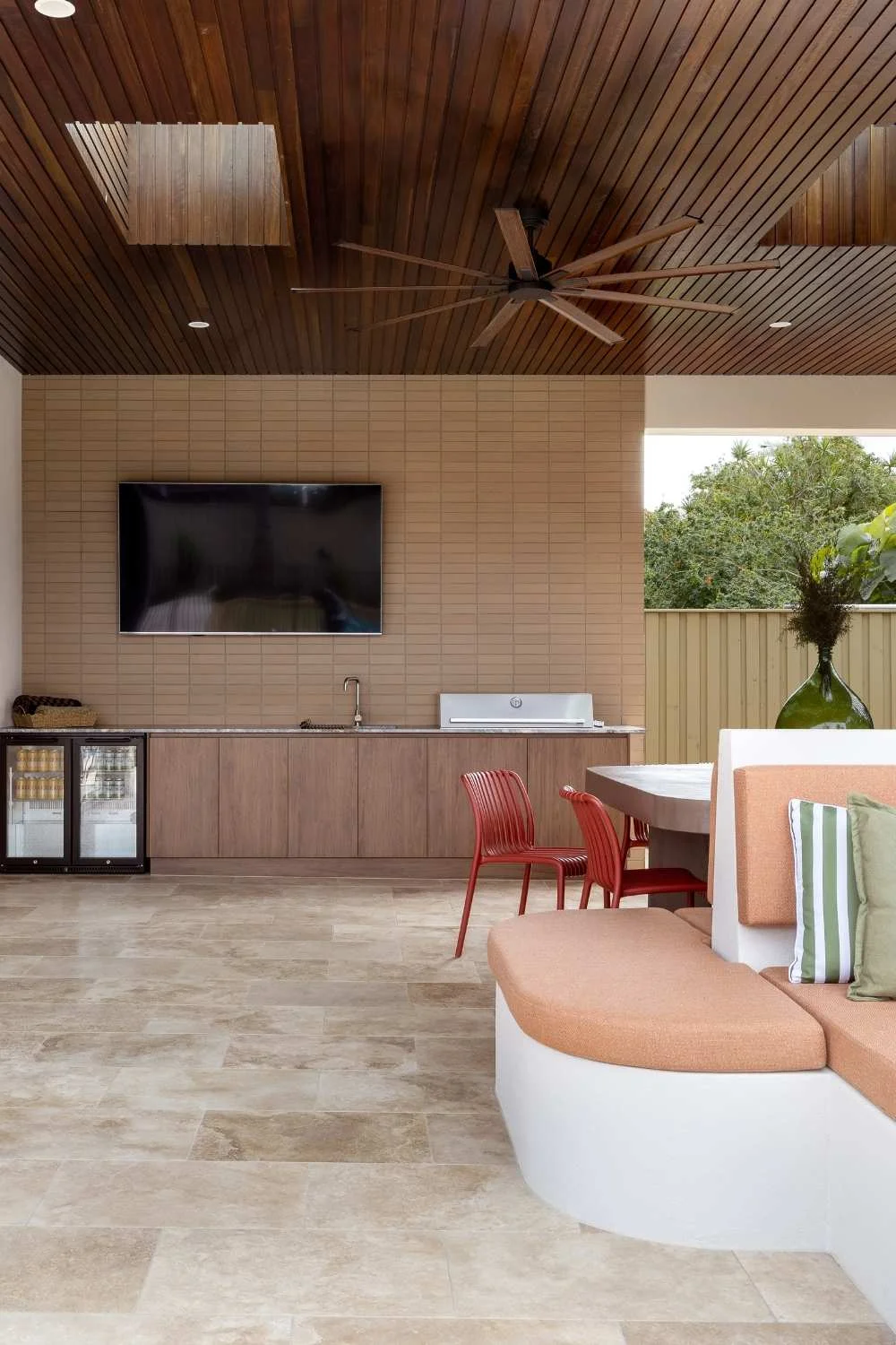 Best Outdoor Tiles Alfresco Kitchen