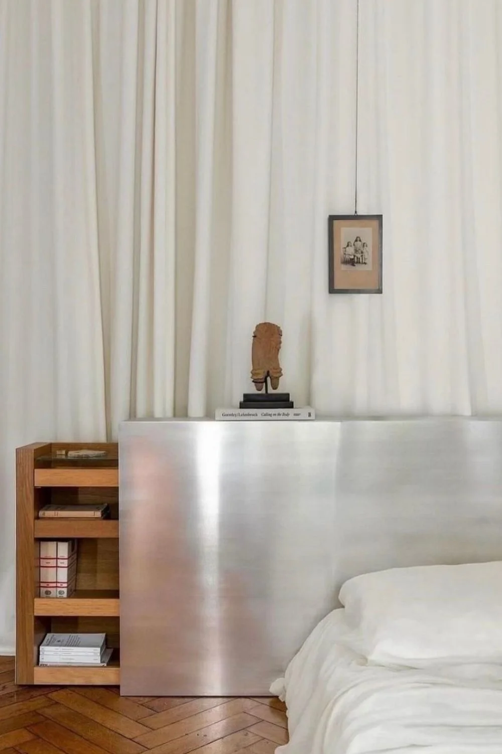 Stainless Steel Applications Bedhead Block Statement