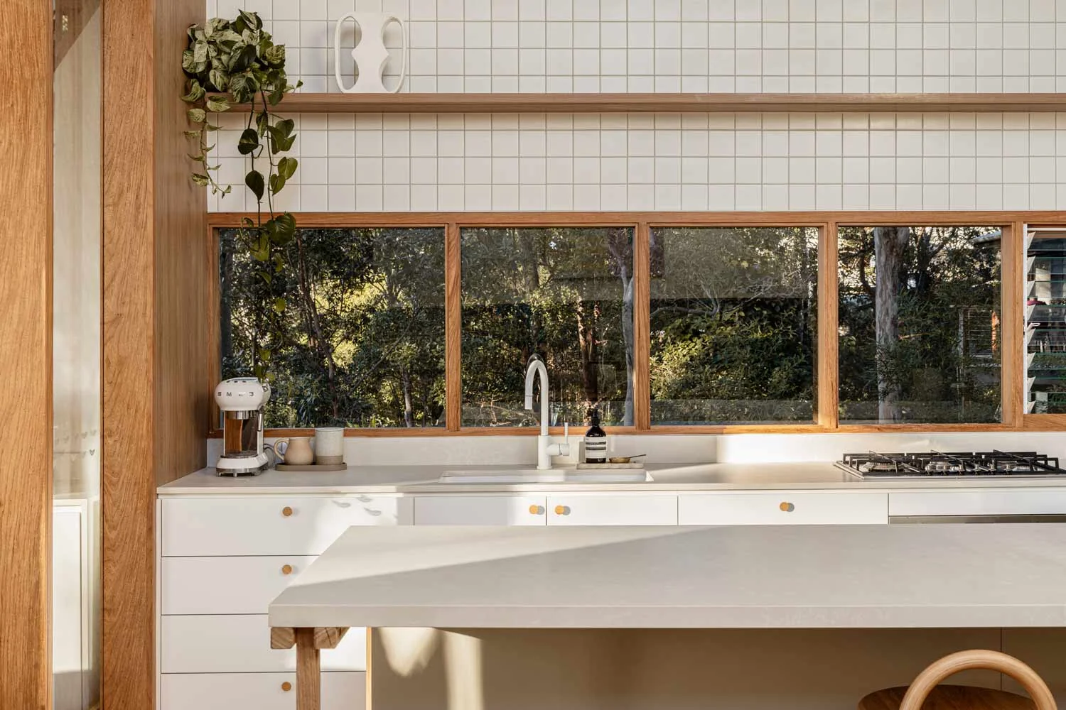kitchen-splashback-window-wood-frame