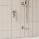 Kingsley thermostatic diverter 2-3 way insetting CloseUp SS