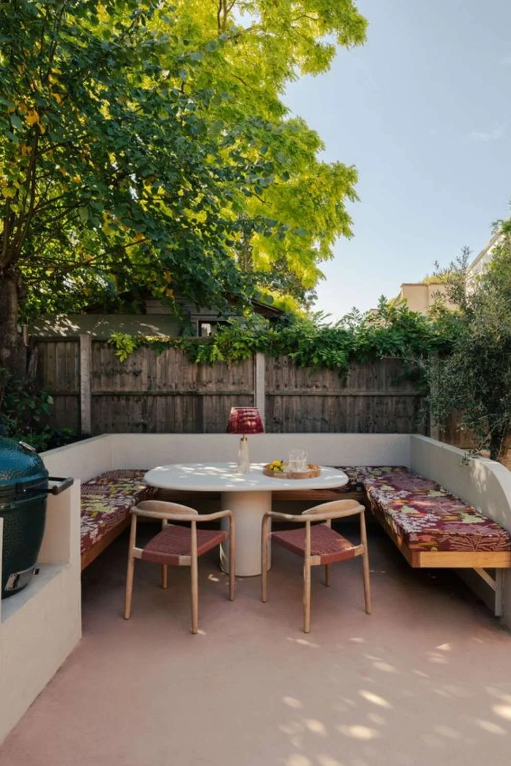 Symposion House Modern Minimalism UK Outdoor Courtyard