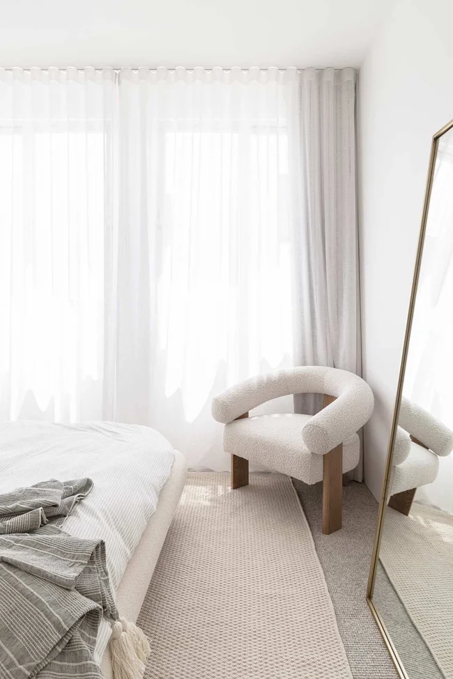 Grèce: Co-Owner of SABO SKIRT’s Modern Mediterranean-Style House ...